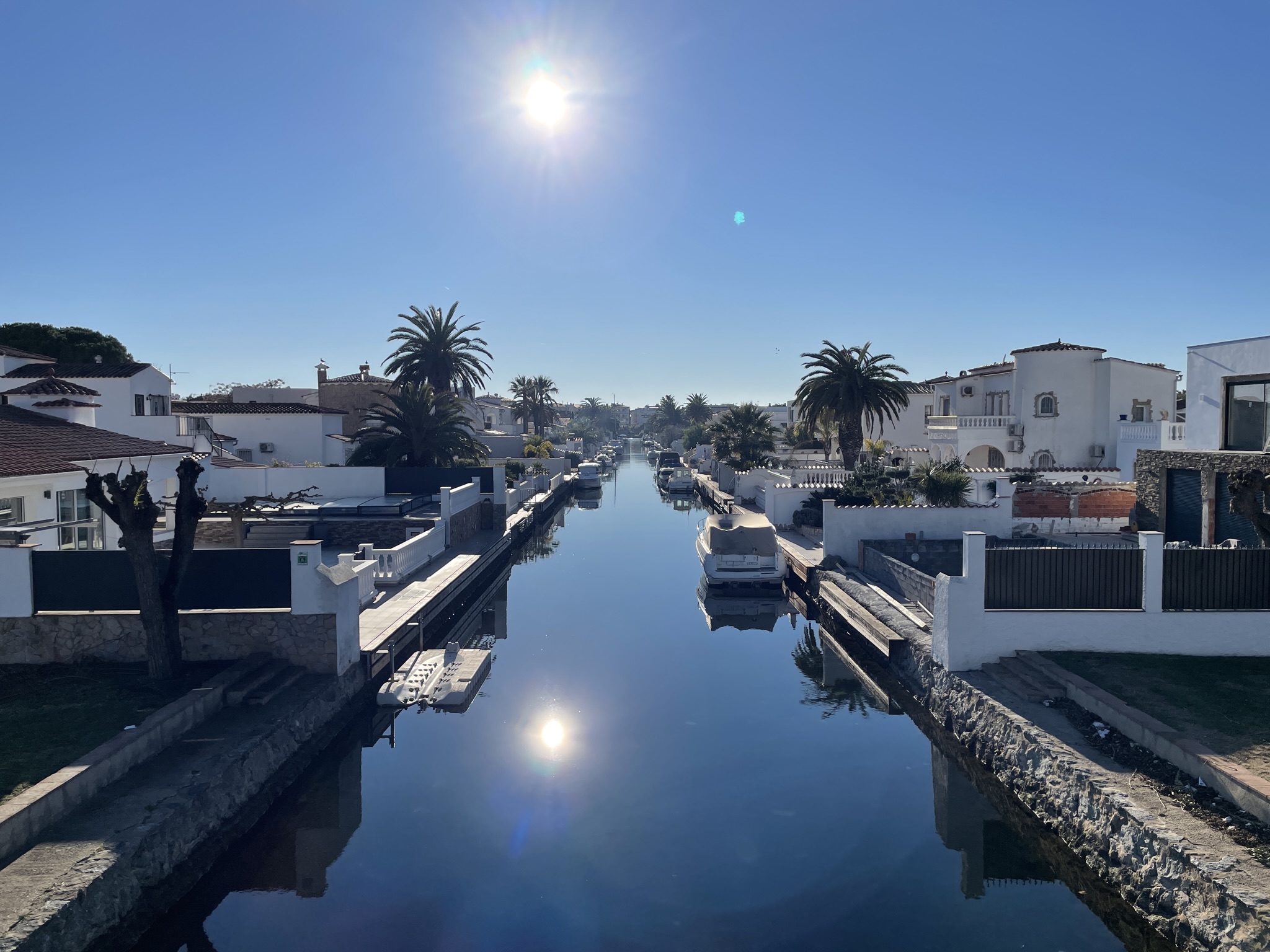 Abendstimmung am Wasser in Empuriabrava